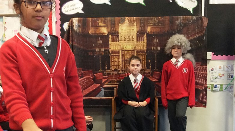 Pupils learn about democracy