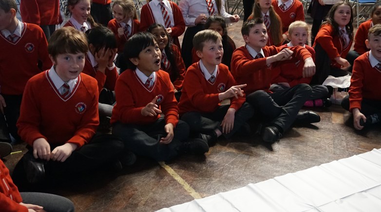 Pupils tour our Universe