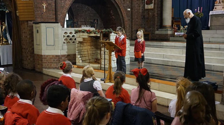 Diamond Hall Christingle services 2018