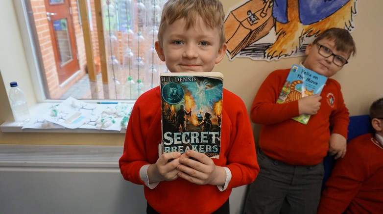 VIP reading visitor in Year 3