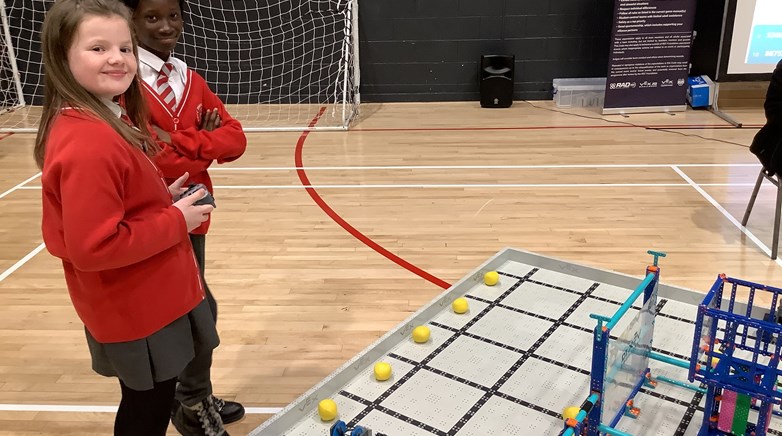 Robot comp
